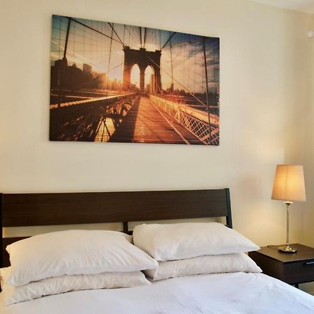 Modern 2 Bedroom City Centre Flat Edinburgh Buitenkant foto
