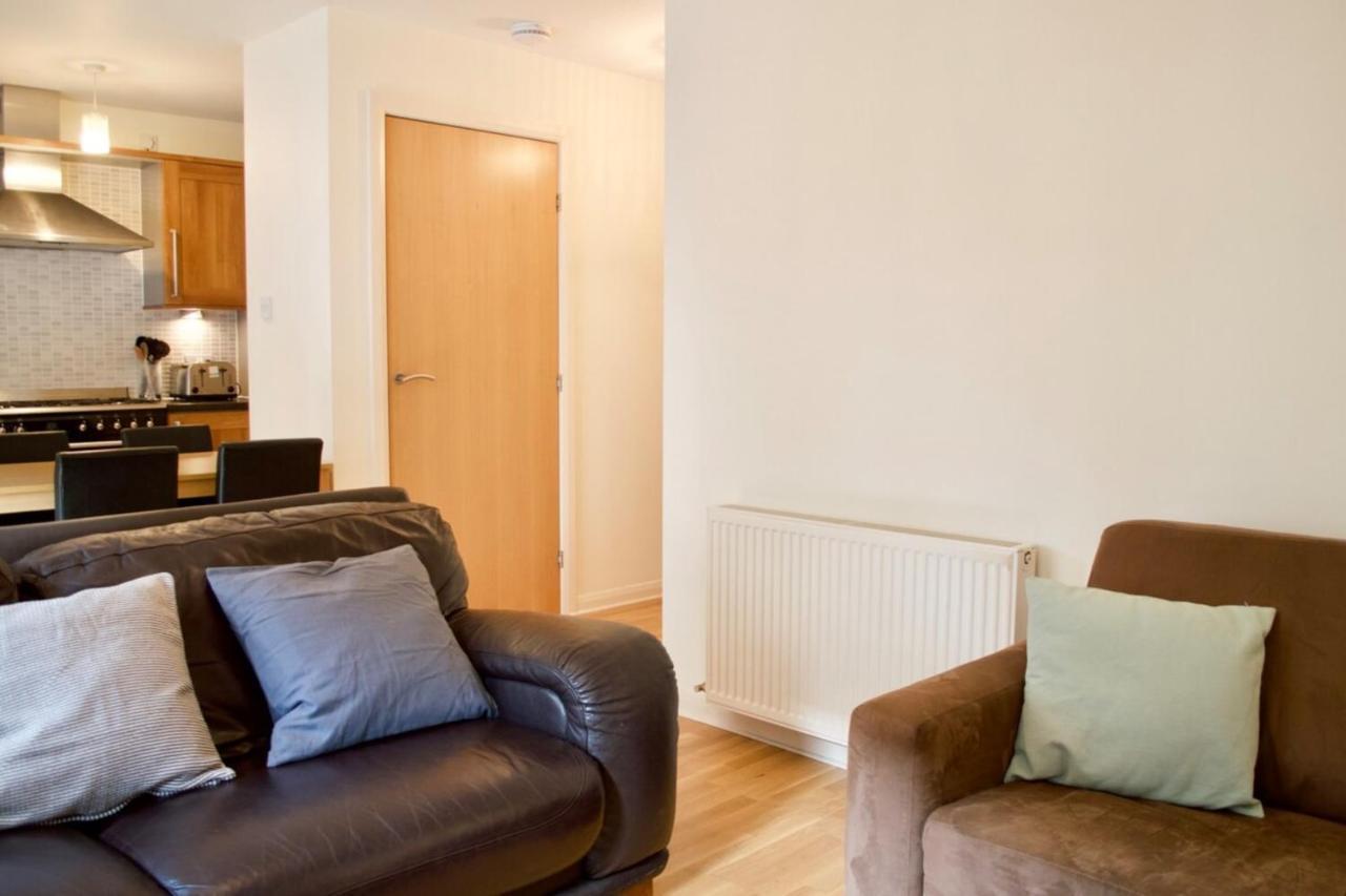 Modern 2 Bedroom City Centre Flat Edinburgh Buitenkant foto