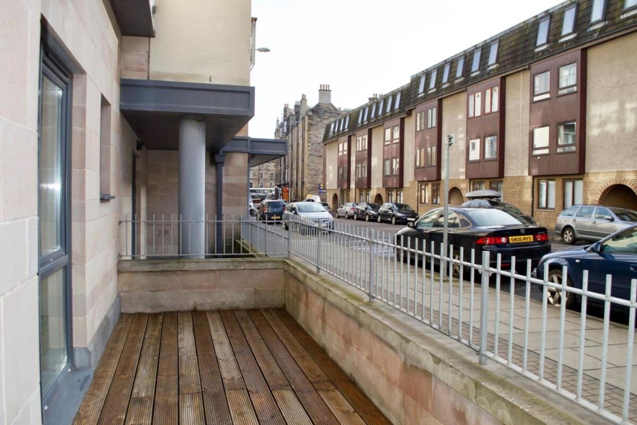 Modern 2 Bedroom City Centre Flat Edinburgh Buitenkant foto